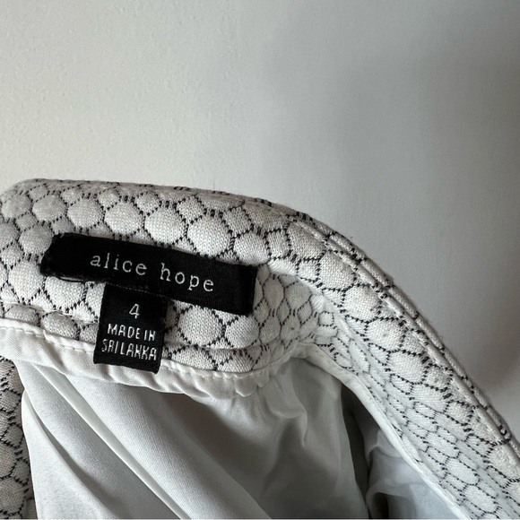Alice Hope Mini Skirt - Picture 10 of 11